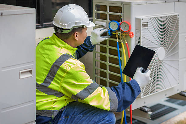 Professional Ac Installation technician working in Easton, MA